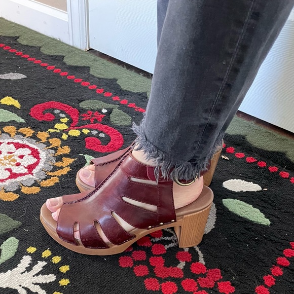 Dansko Demtra Sandals - Picture 8 of 11